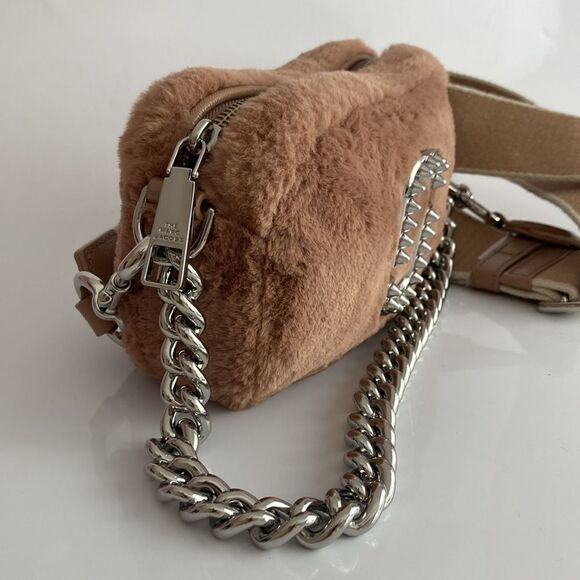 MARC JACOBS
Faux Fur Plush Snapshot Camera Bag Brown - Picture 4 of 7